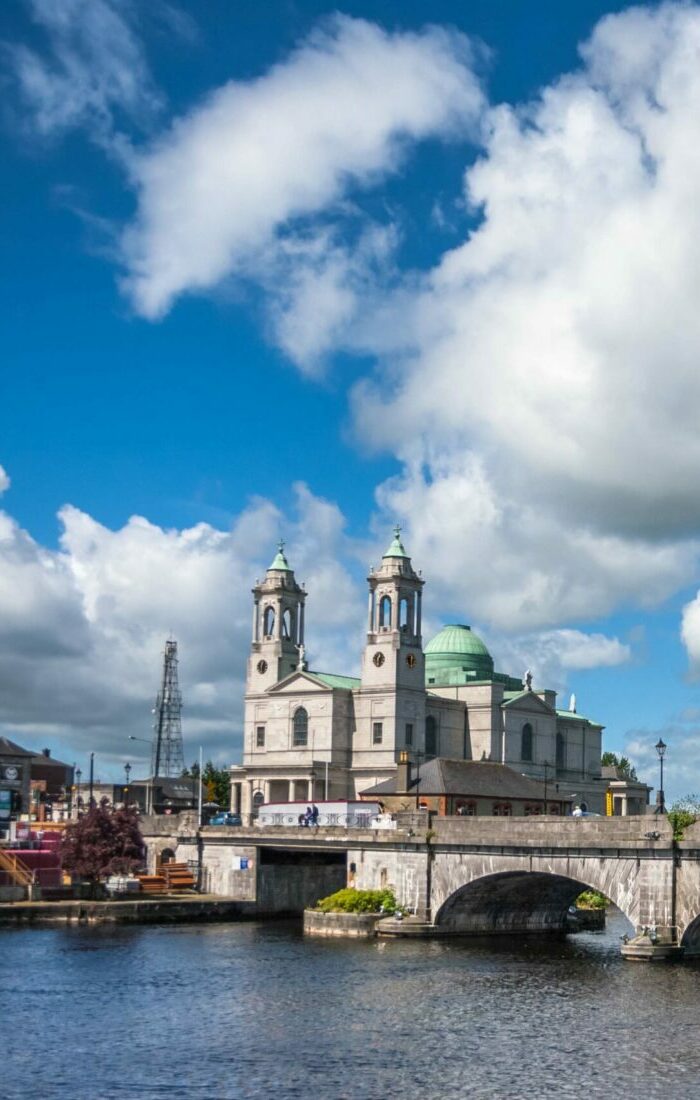 Athlone,Town,And,Shannon,River,,County,Westmeath,Ireland